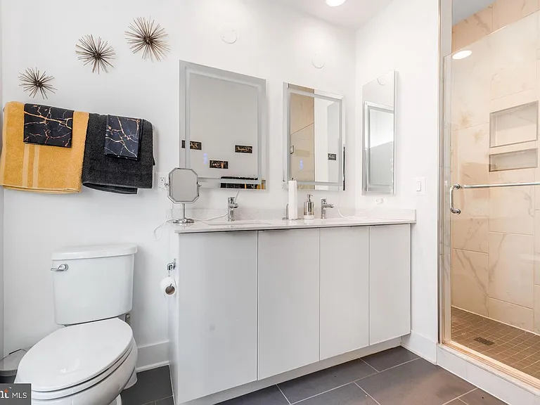 317 Riggs Park Pl NE — Photo 20