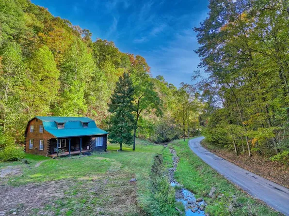 2555 Next Road, Sistersville, WV 26175