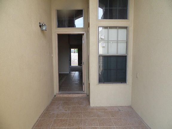 3rd image of 629 Paseo Sereno Dr