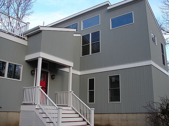 2nd image of 92 Kennedy Dr