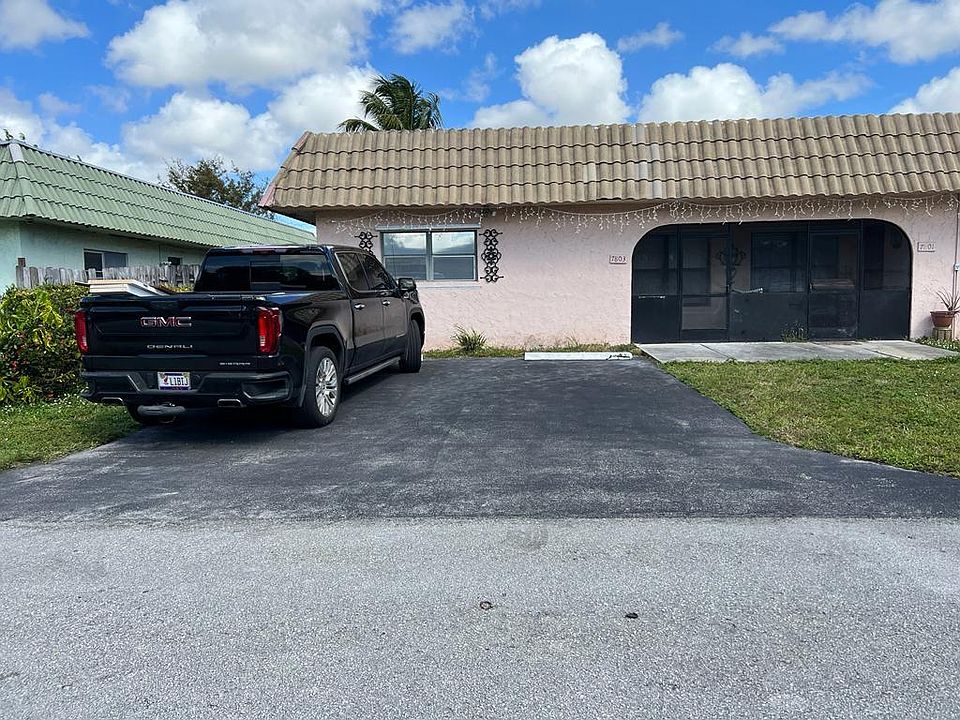 1st image of 7803 NW 70th Ct
