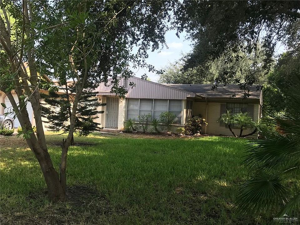 1st image of 1015 Country Club Dr