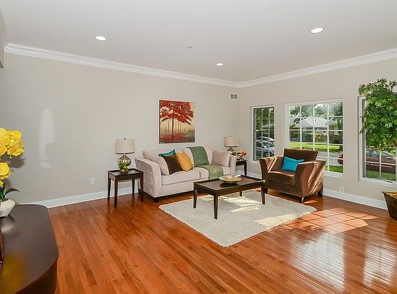 2nd image of 7848 Keeler Ave