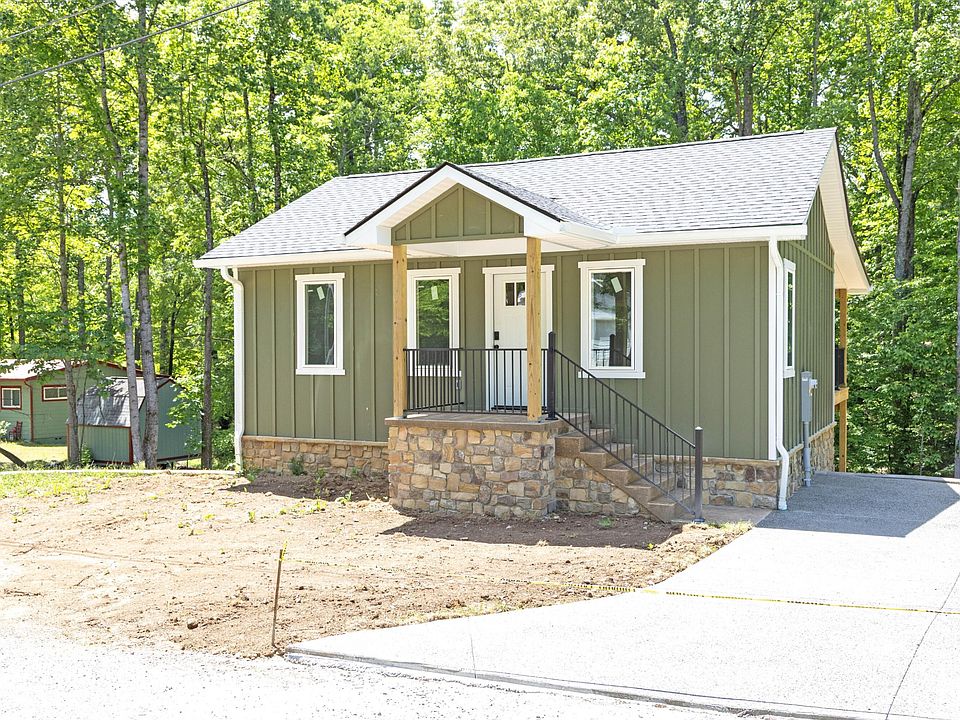 1st image of 144 Caron Dr
