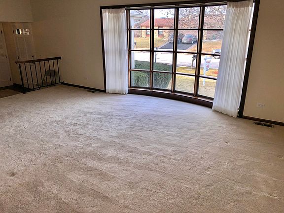 2nd image of 517 Revere Ave