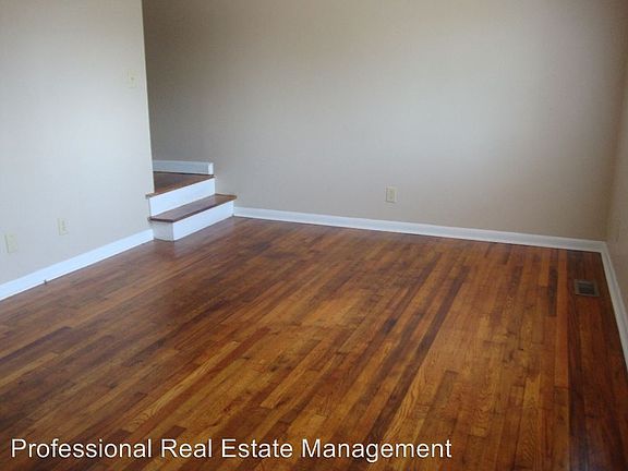 3rd image of 6010 Jefferson Ave APT 19