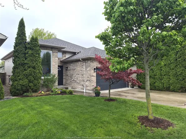 2514 Duneshill Ave, Windsor, ON N8P 1Y2