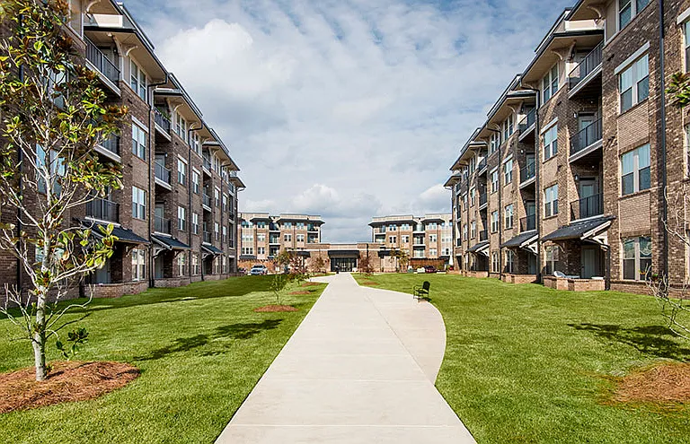 Residence at Riverwatch — Photo 28
