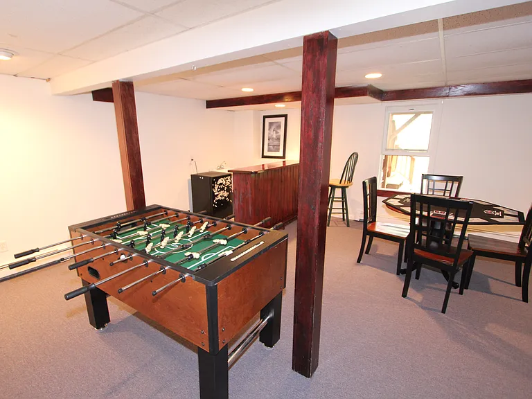72 Bay Rd — Photo 16