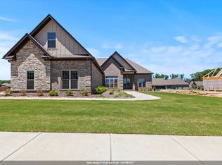 22949 Gunner Cir, Athens, AL 35613