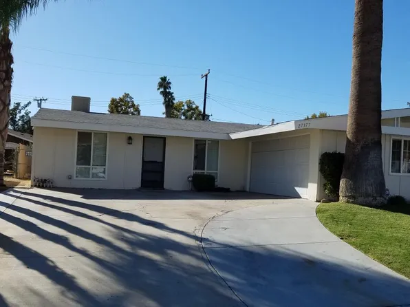 27377 Crossglade Ave, Santa Clarita, CA 91351