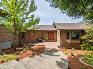1036 NW Starlite Pl, Grants Pass, OR