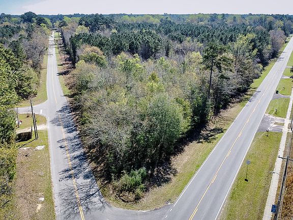 3rd image of 5986 Voorhees Rd