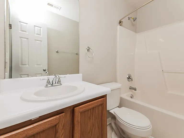 248 N Weststone Blvd — Photo 10