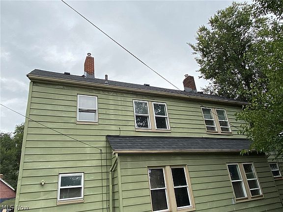 2nd image of 3111 W 71st St