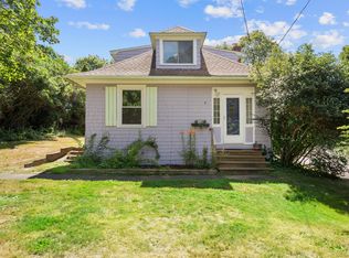 182 Short Beach Rd, Branford, CT 06405