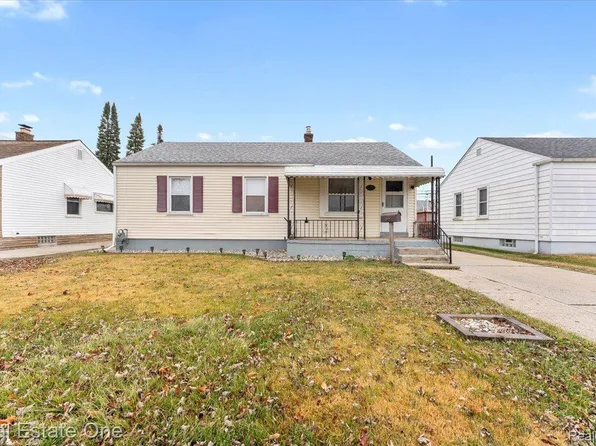 12391 Agnes St E, Southgate, MI 48195