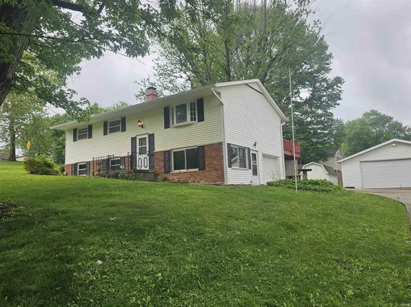 4625 N Ridgewood Dr, Bloomington, IN 47404