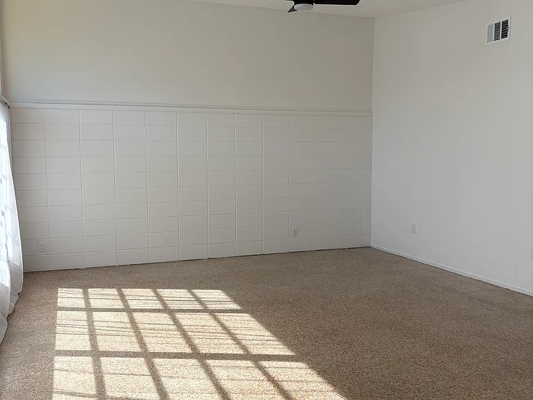 2845 Bentley St — Photo 7