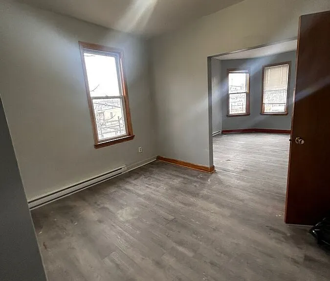 1 Oneida St #2 — Photo 8