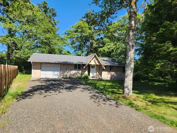 613 Willipa Court SE, Ocean Shores, WA 98569