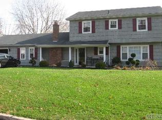 28 Dorothy St, Pt Jefferson Station, NY 11776