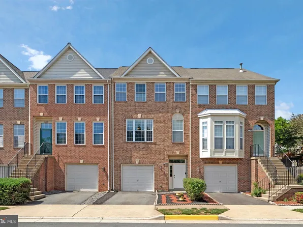 21491 Southern Magnolia Sq, Sterling, VA 20164