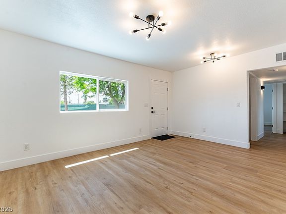 3rd image of 1616 E Evans Ave