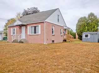 52 Simonich St, Chicopee, MA 01013