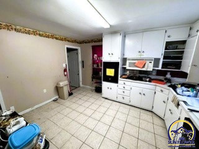 2nd image of 2124 NW Buchanan St