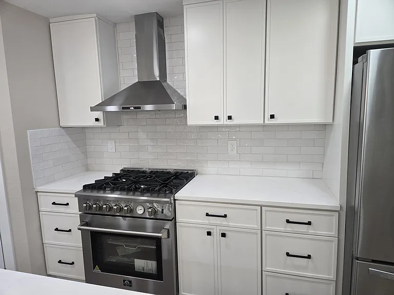 Elite Gas Range with Hood