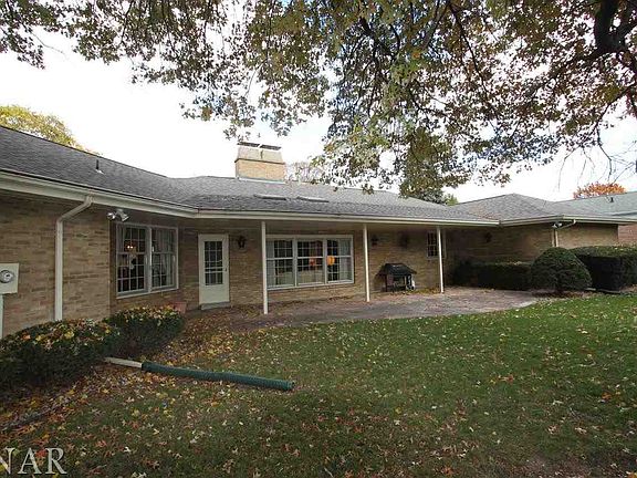 4th image of 215 Imperial Dr