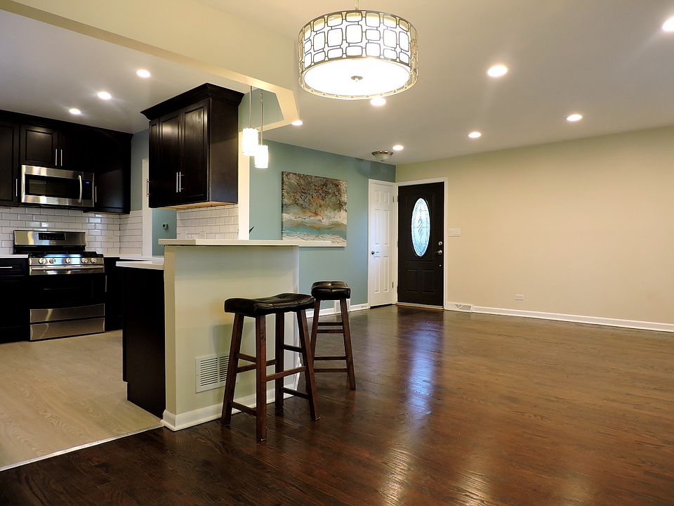 1st image of 531 Leamington Ave