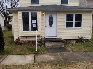 17 Magnolia St, Westville, NJ 08093