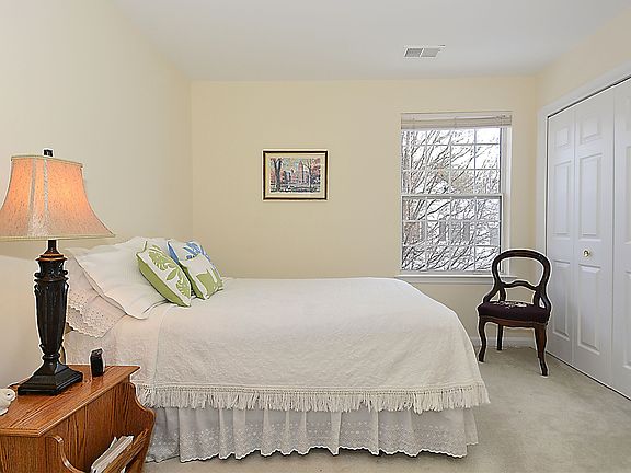 4th image of 19801 Macklen Pl