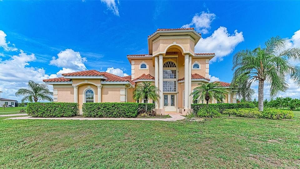 1st image of 5605 Lake Paddock Cir