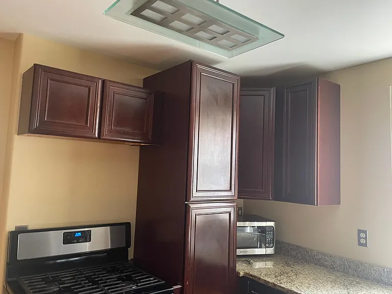 321 N Almond St #B — Photo 18