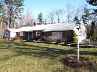 19 Fairway Dr, Amherst, NH 03031