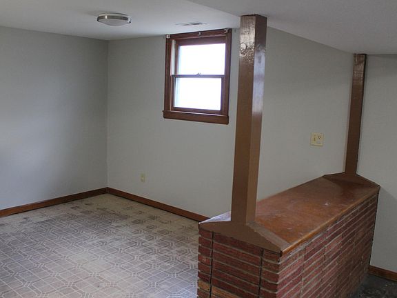 4th image of 1513 W 22nd Ter APT B