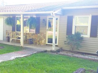 468 Poplar Ave, Jellico, TN 37762