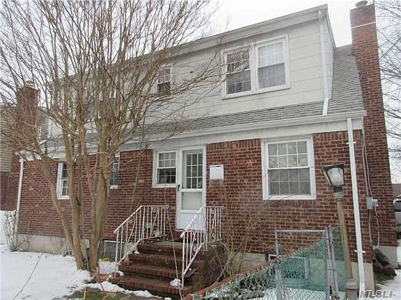 3rd image of 27 Brisbane St