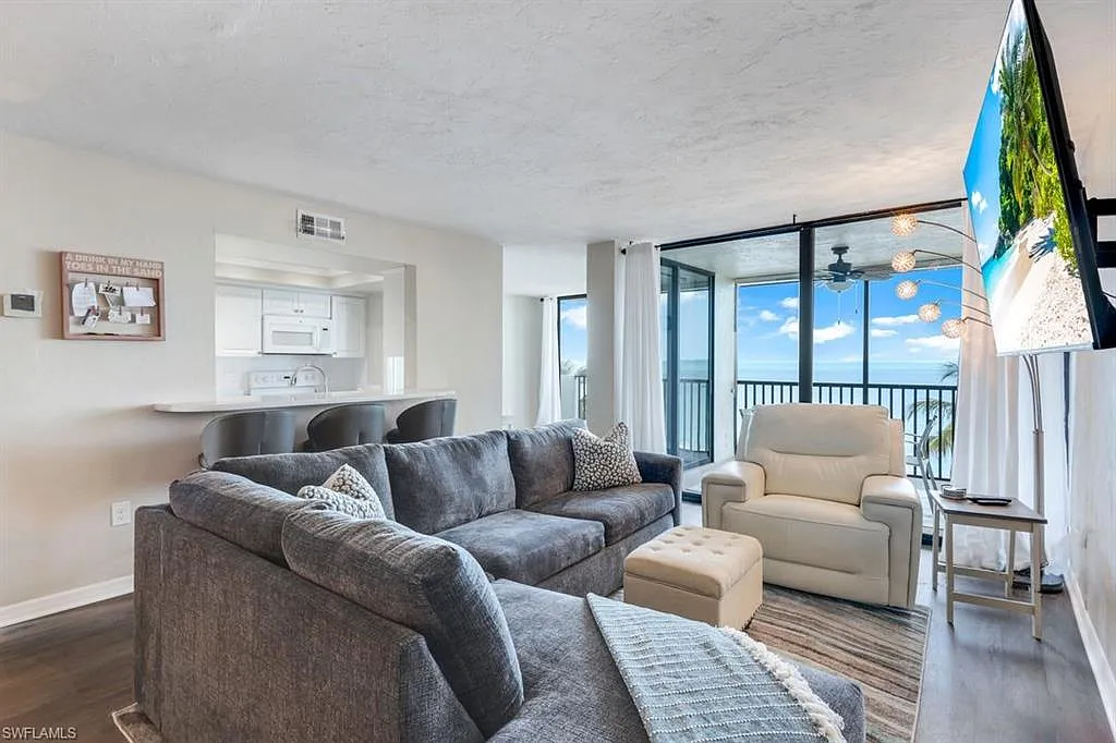 2 bed, 2.0 bath, 1314 sqft, $15,000 — Photo 3