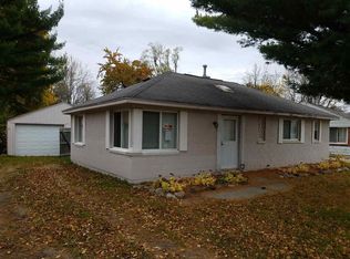 2405 Wildwood Circle Dr, Grand Blanc, MI 48439