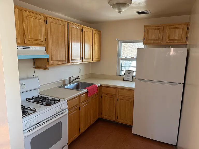 1342 New York Ave #1 — Photo 1