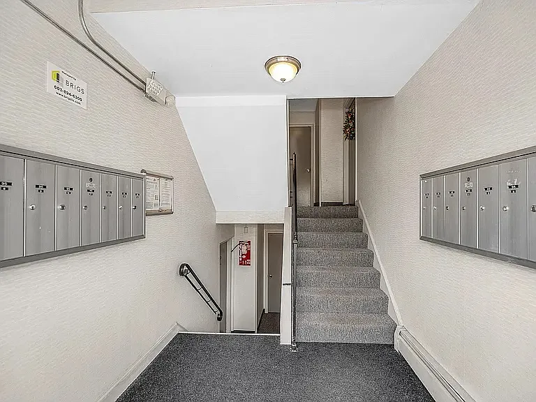 95 E Broadway St #10 — Photo 13