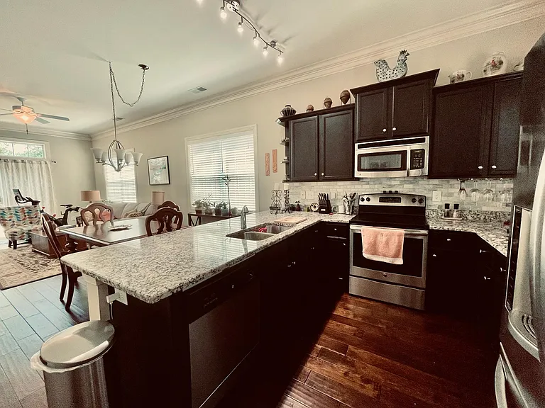 4932 Exton Park Loop — Photo 4
