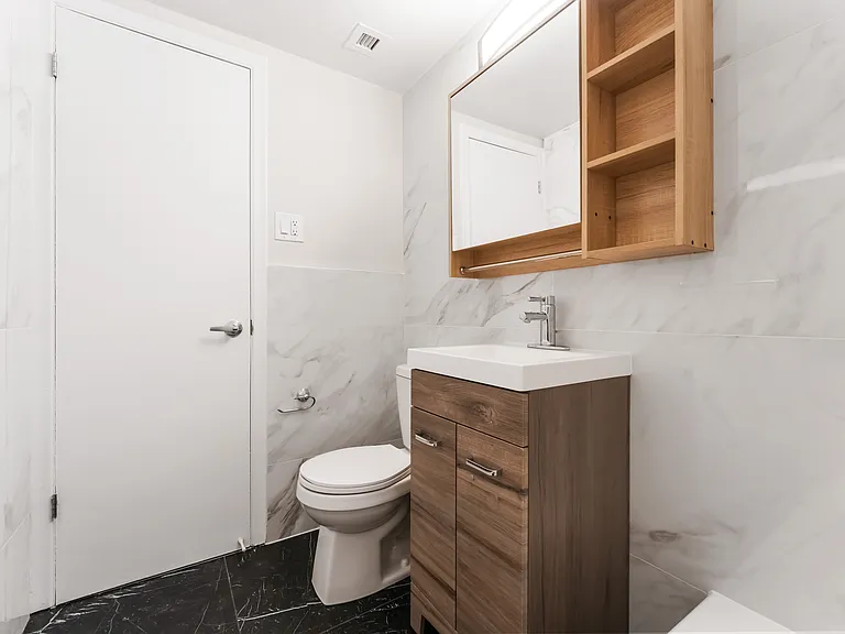 325 Besserer St — Photo 81
