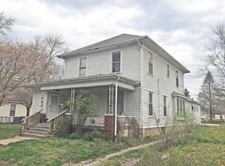 11 McVey St, Danville, IL 61832