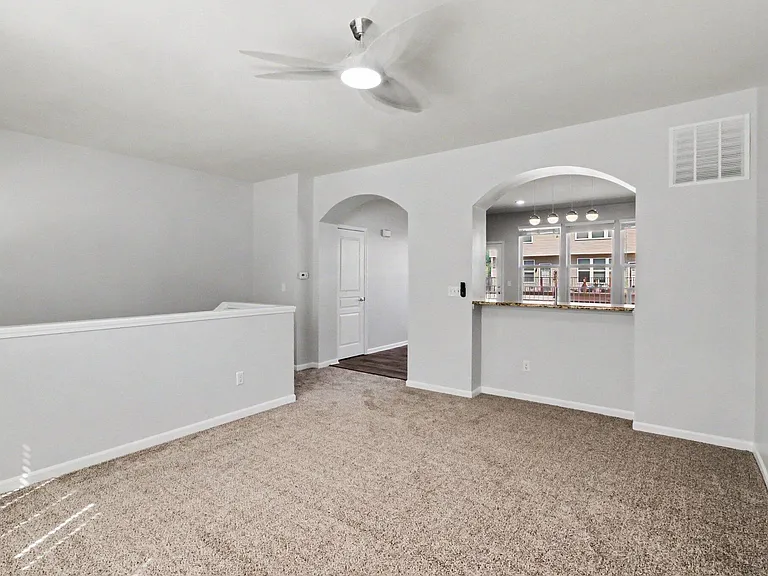 44510 Ellery Ln — Photo 2