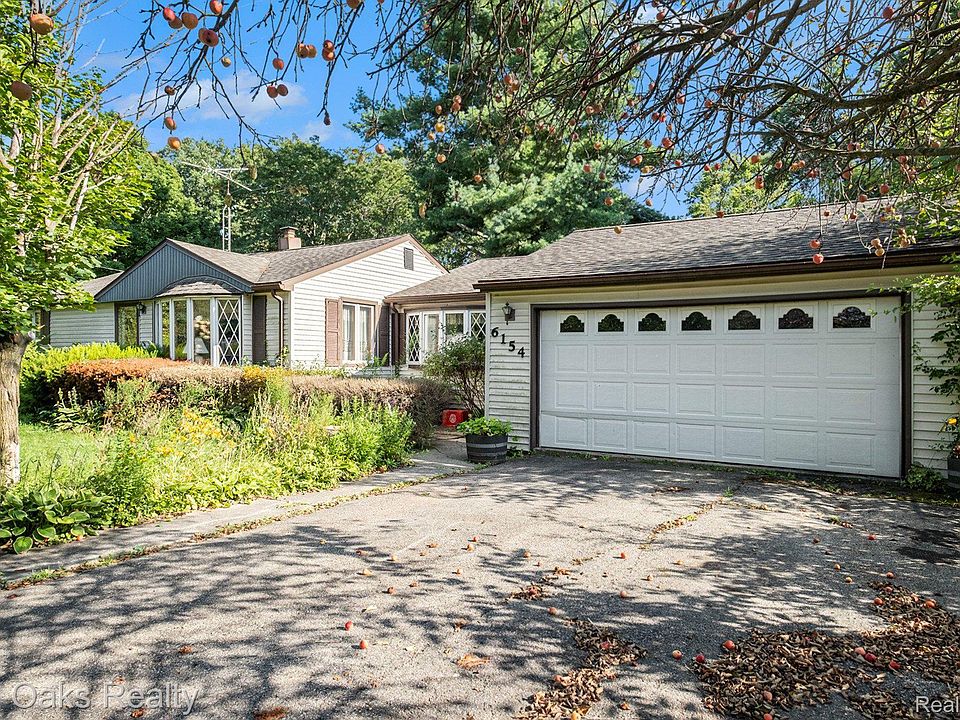 1st image of 6154 Crabtree Ln